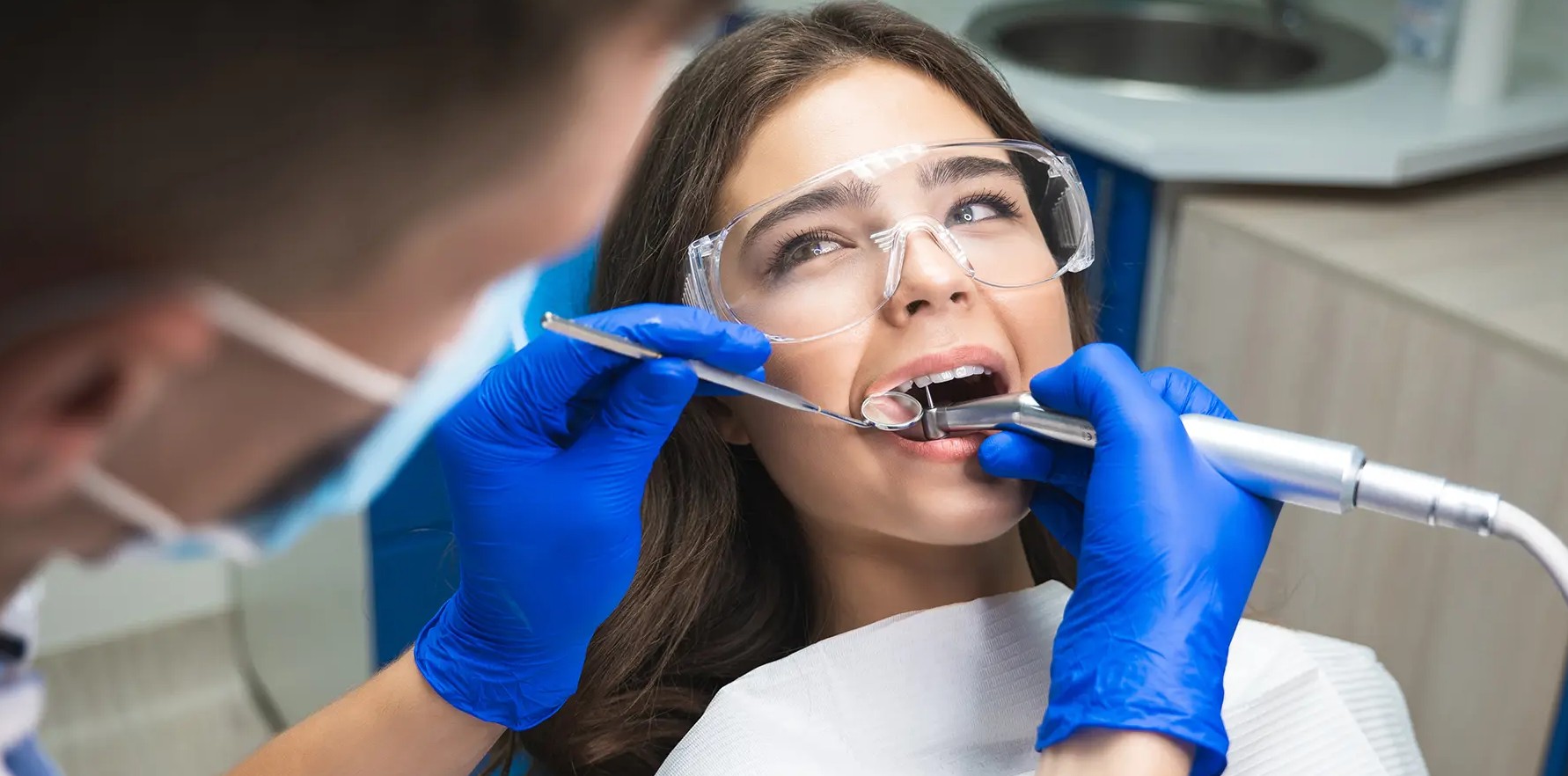 Root Canal vs. Extraction in Redwood City: Which Treatment Is Right for You?